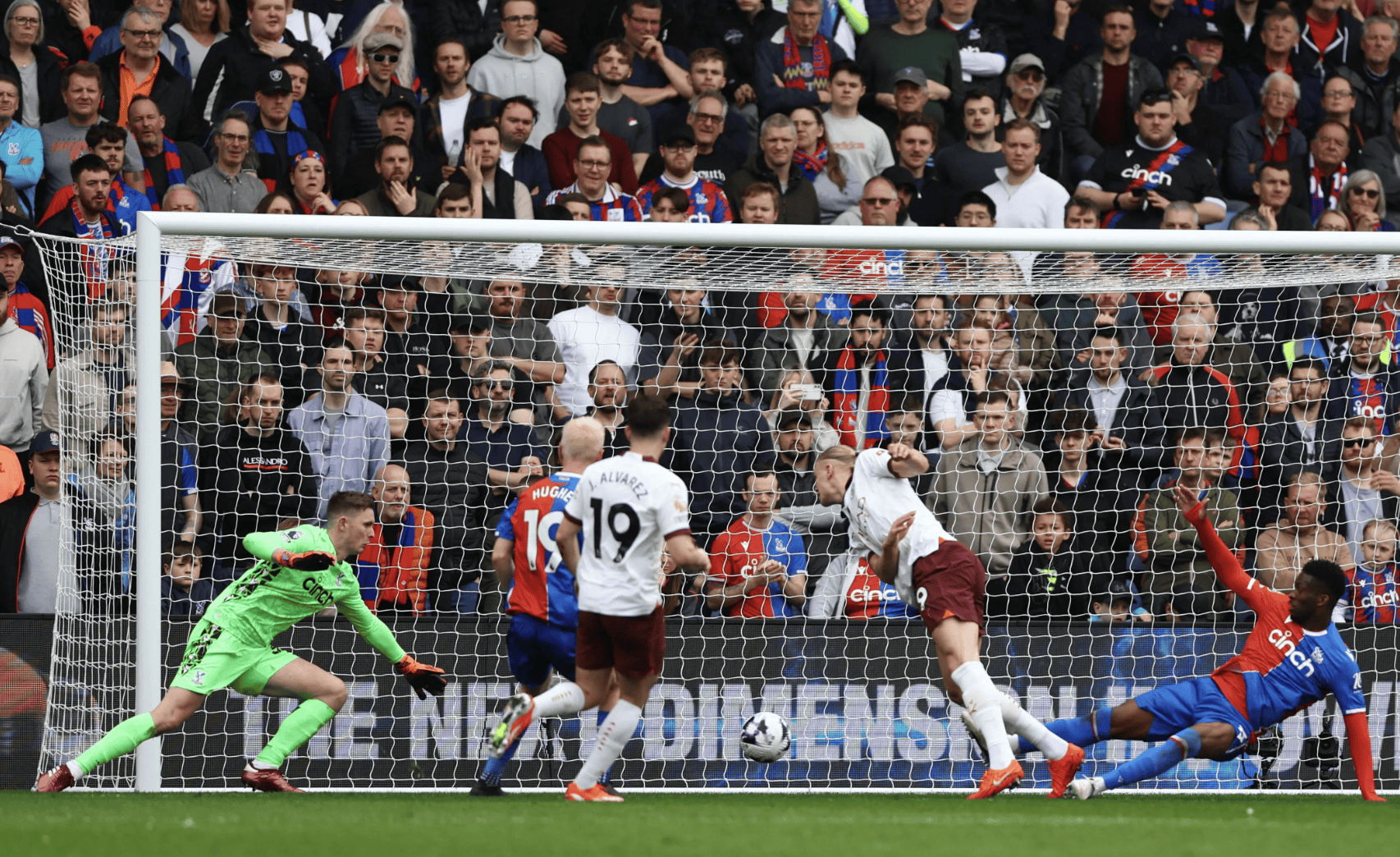 皇家马德里对决曼城,实力对话再度展开的简单介绍 皇家马德里对决曼城,实力对话再度展开的简单介绍