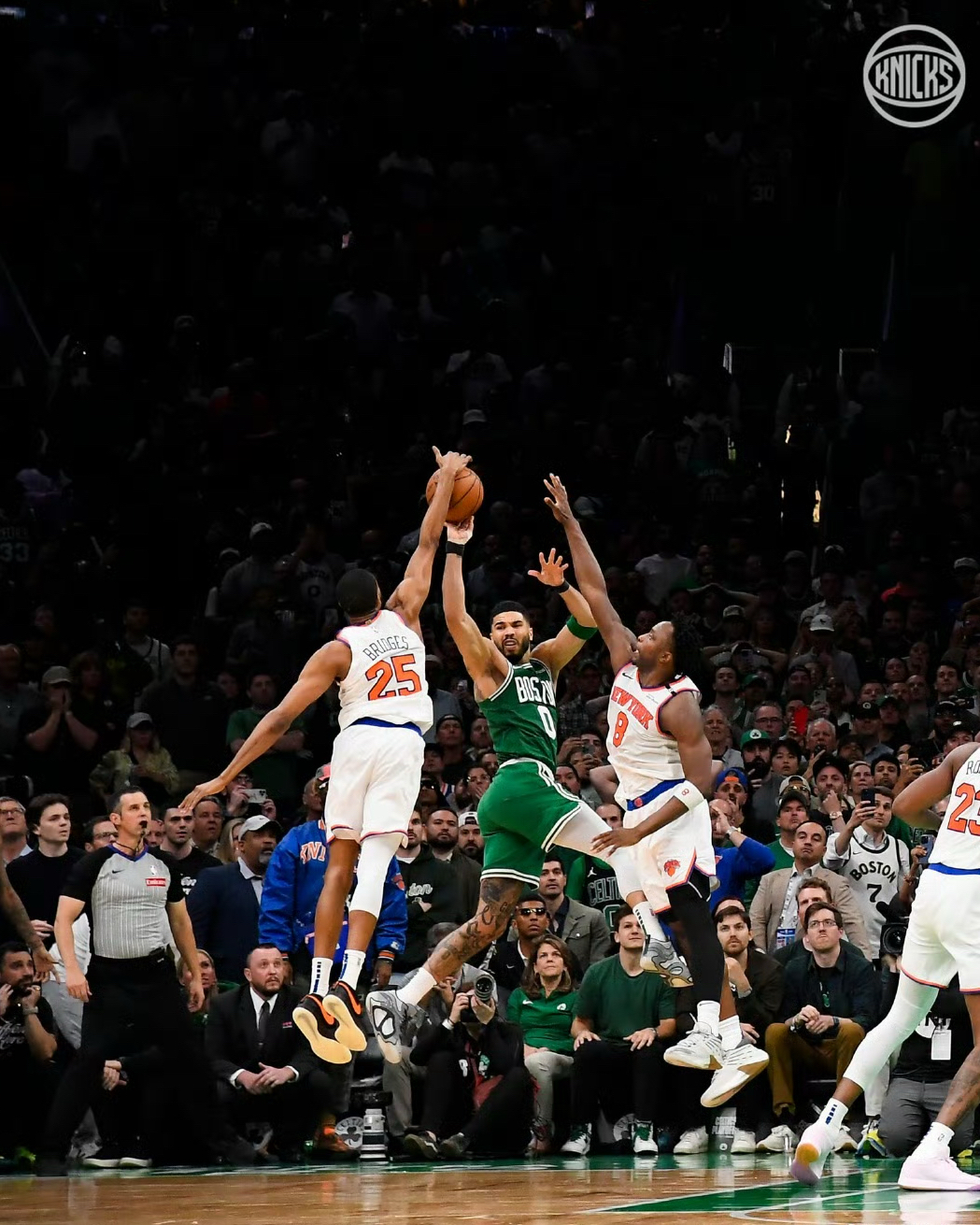 马刺绝杀凯尔特人,戈贝尔带队取胜 马刺绝杀凯尔特人,戈贝尔带队取胜