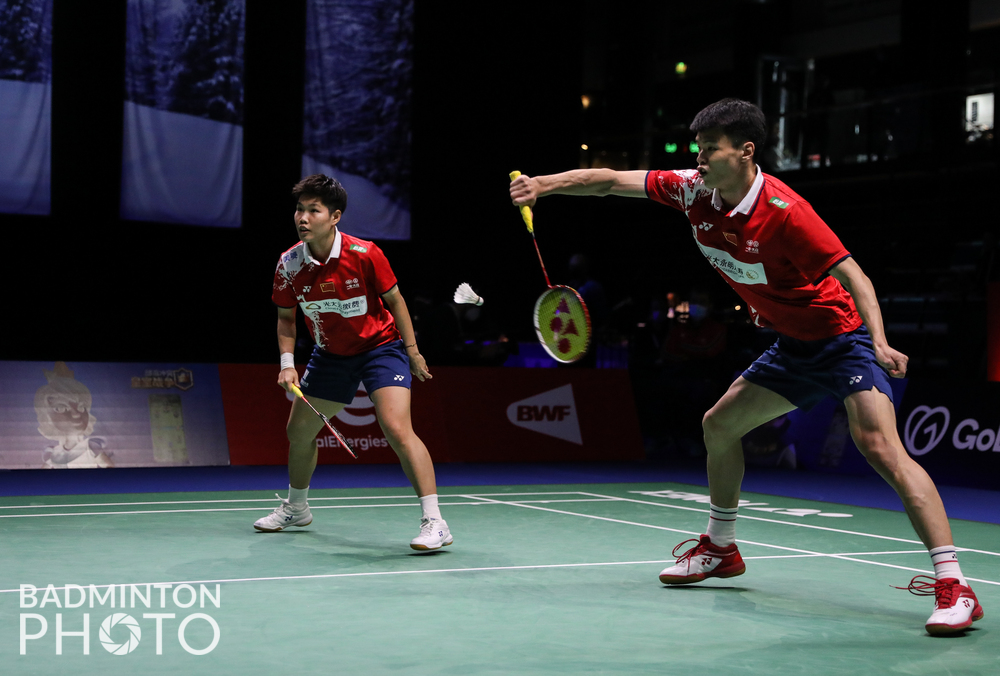 包含中国队逆转丹麦队，黄鸭组合统治全场的词条