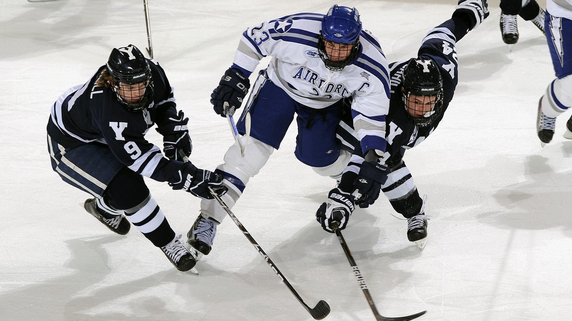 从9中1到末节15分！霍勒迪大场面先生本色，魔术鏖战险胜奇才